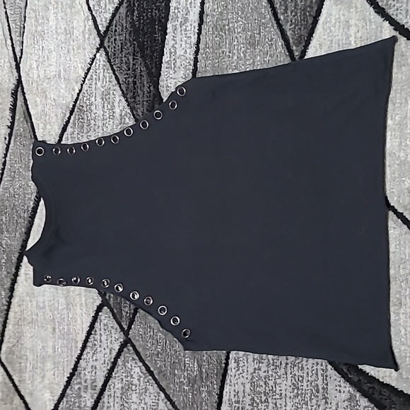 JOHNNY RAMONE RAW-EDGE SILVER GROMMETS GRAPHIC DESIGN TANK-TOP - Picture 8 of 9